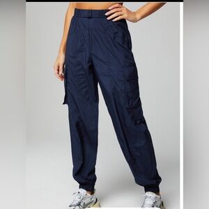 Fabletics Lightweight Cargo Jogger Women's Size M Black Athleisure Performance